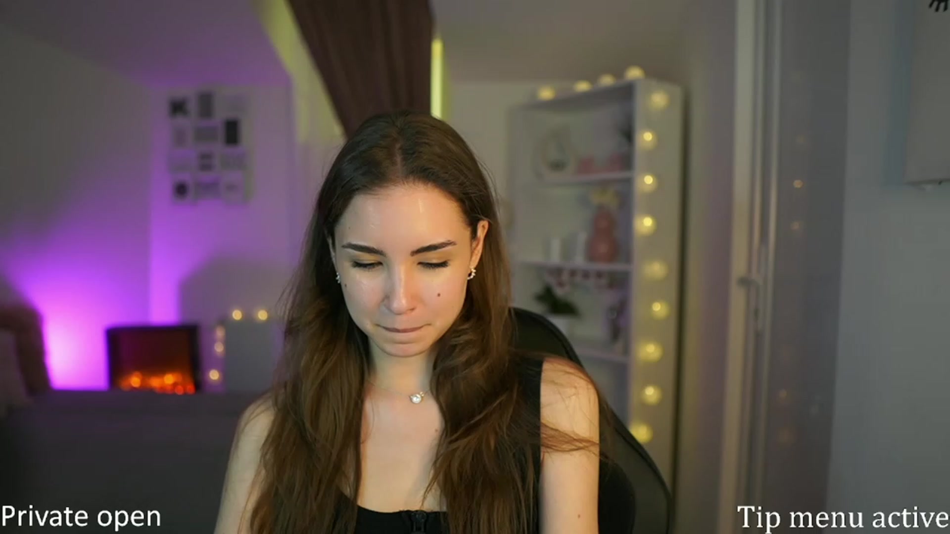 Gallery image thumbnail from Shy_jane's myfreecams stream on, 04/20/2023, 15:57 image 7 of 20