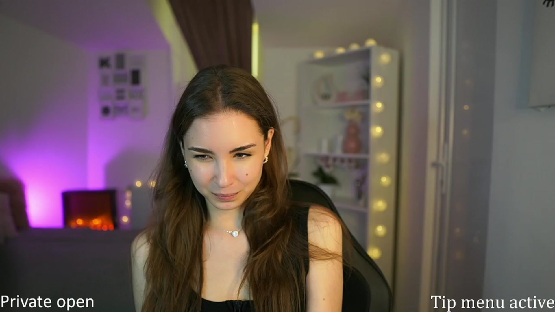Gallery image thumbnail from Shy_jane's myfreecams stream on, 04/20/2023, 15:57 image 5 of 20