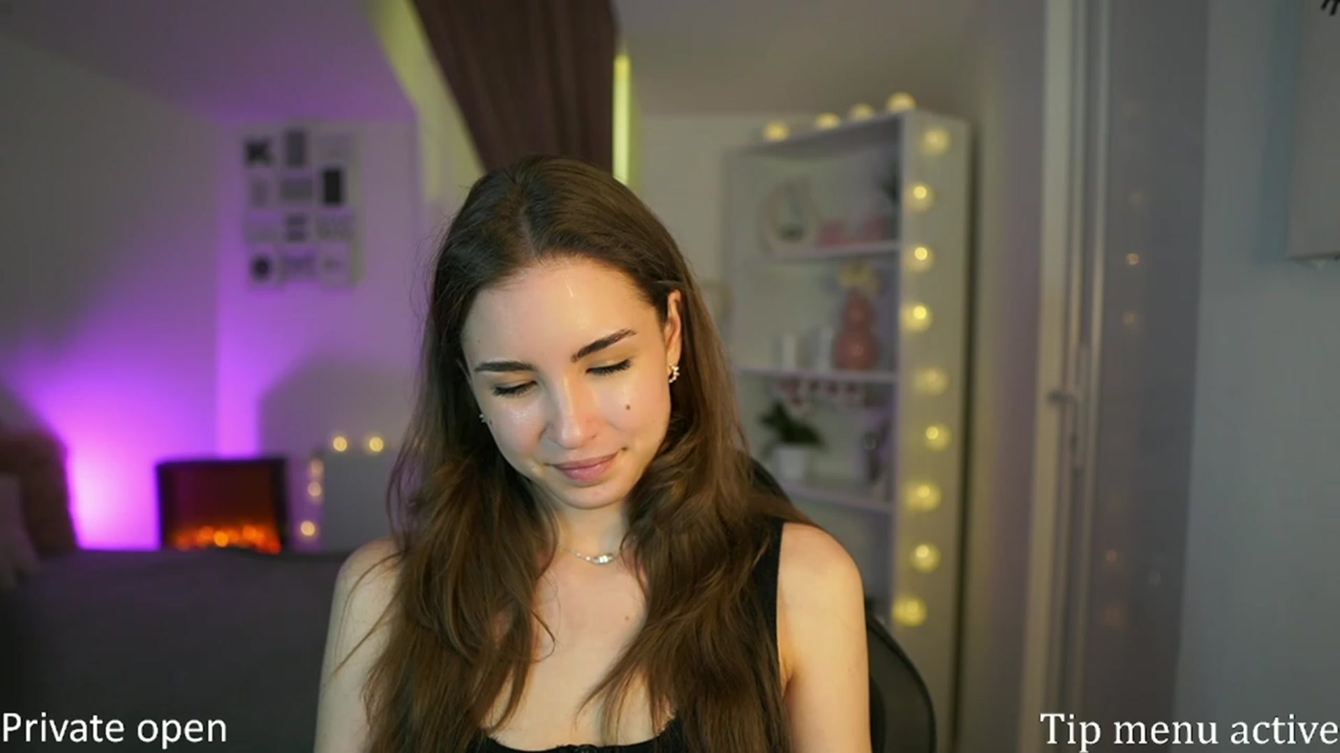 Gallery image thumbnail from Shy_jane's myfreecams stream on, 04/20/2023, 17:29 image 17 of 20