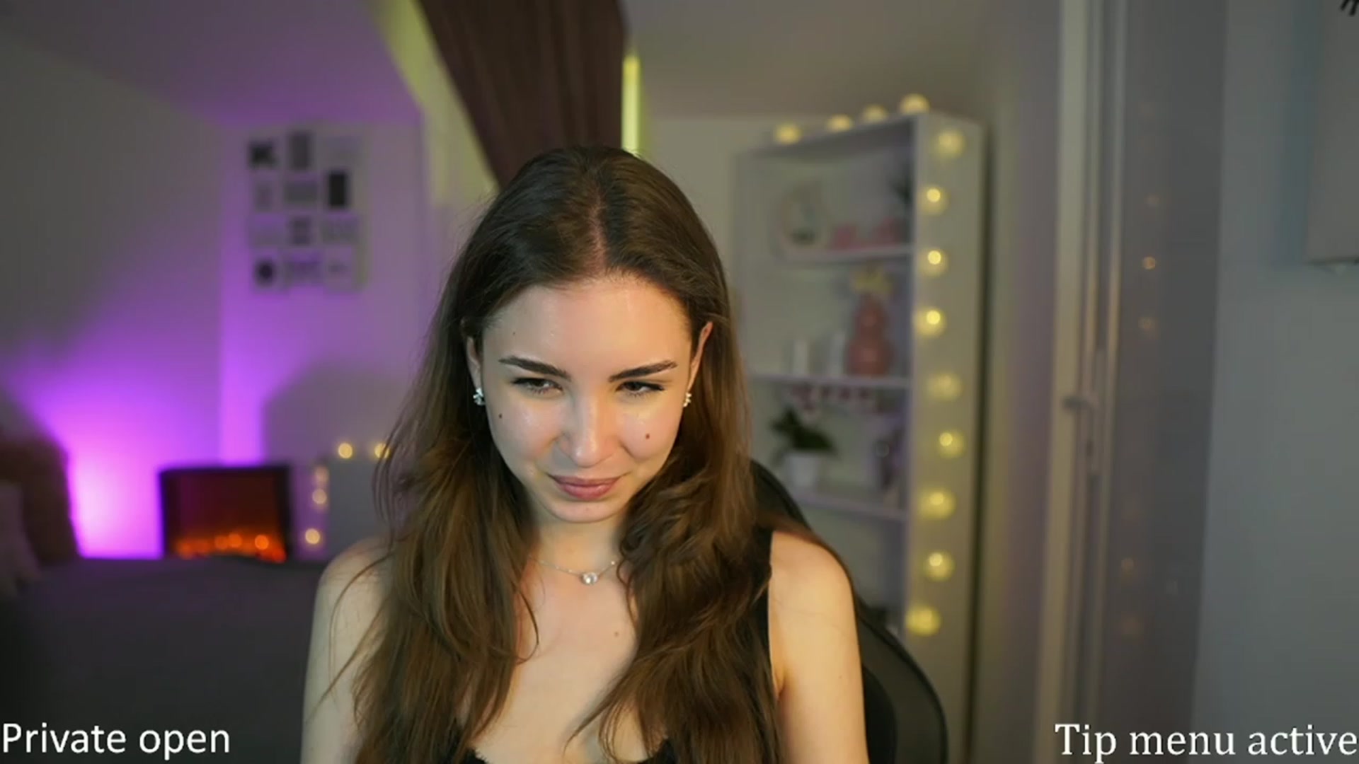 Gallery image thumbnail from Shy_jane's myfreecams stream on, 04/20/2023, 17:29 image 11 of 20