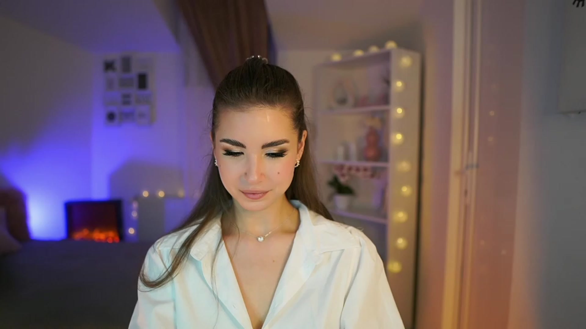 Gallery image thumbnail from Shy_jane's myfreecams stream on, 04/23/2023, 14:21 image 4 of 20