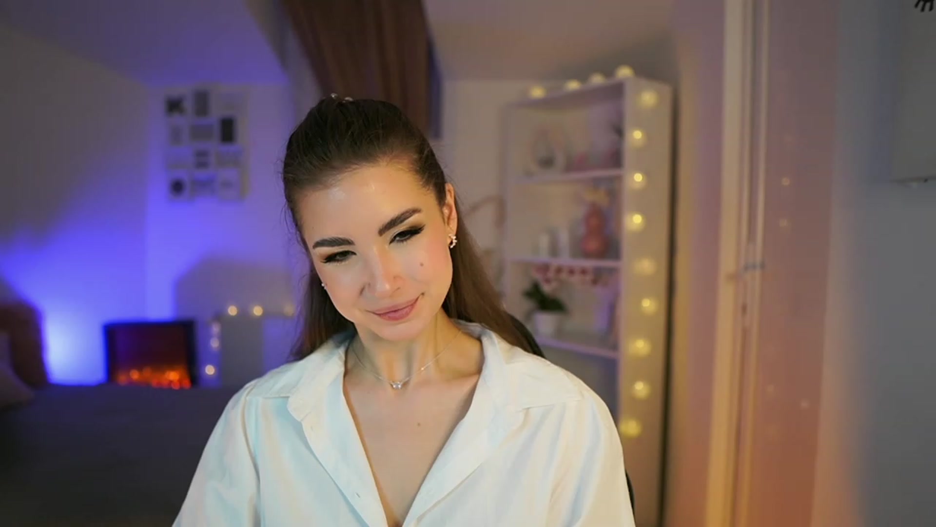 Gallery image thumbnail from Shy_jane's myfreecams stream on, 04/23/2023, 14:21 image 9 of 20