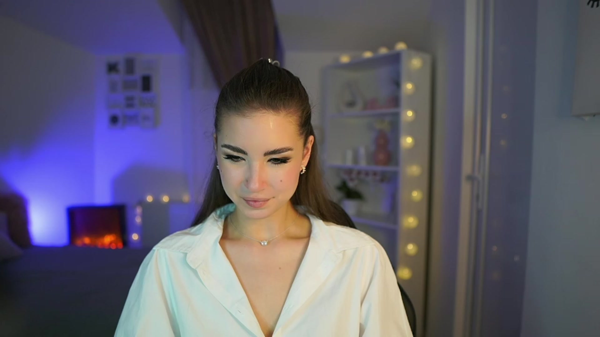 Gallery image thumbnail from Shy_jane's myfreecams stream on, 04/23/2023, 15:02 image 13 of 20
