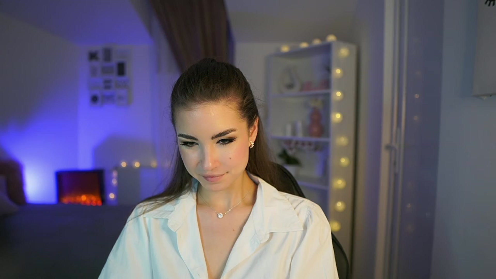 Gallery image thumbnail from Shy_jane's myfreecams stream on, 04/23/2023, 17:09 image 16 of 20