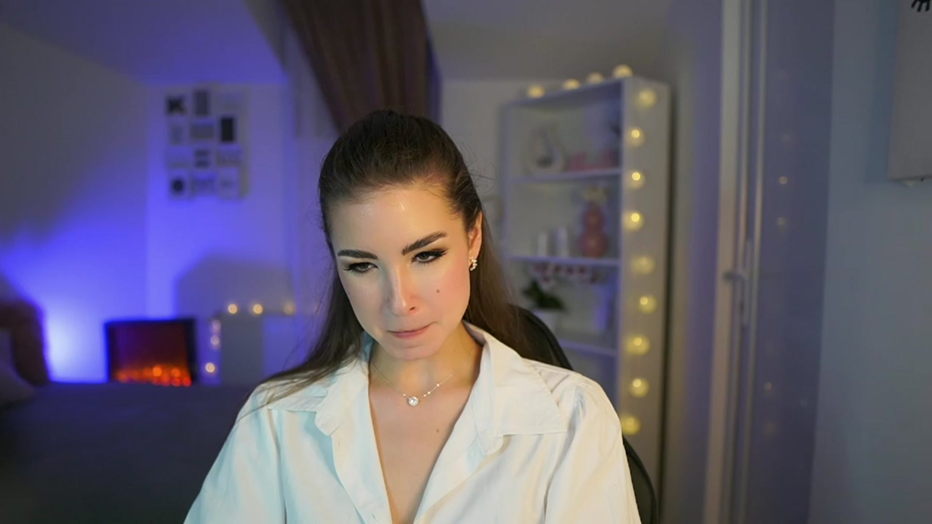 Gallery image thumbnail from Shy_jane's myfreecams stream on, 04/23/2023, 17:09 image 15 of 20