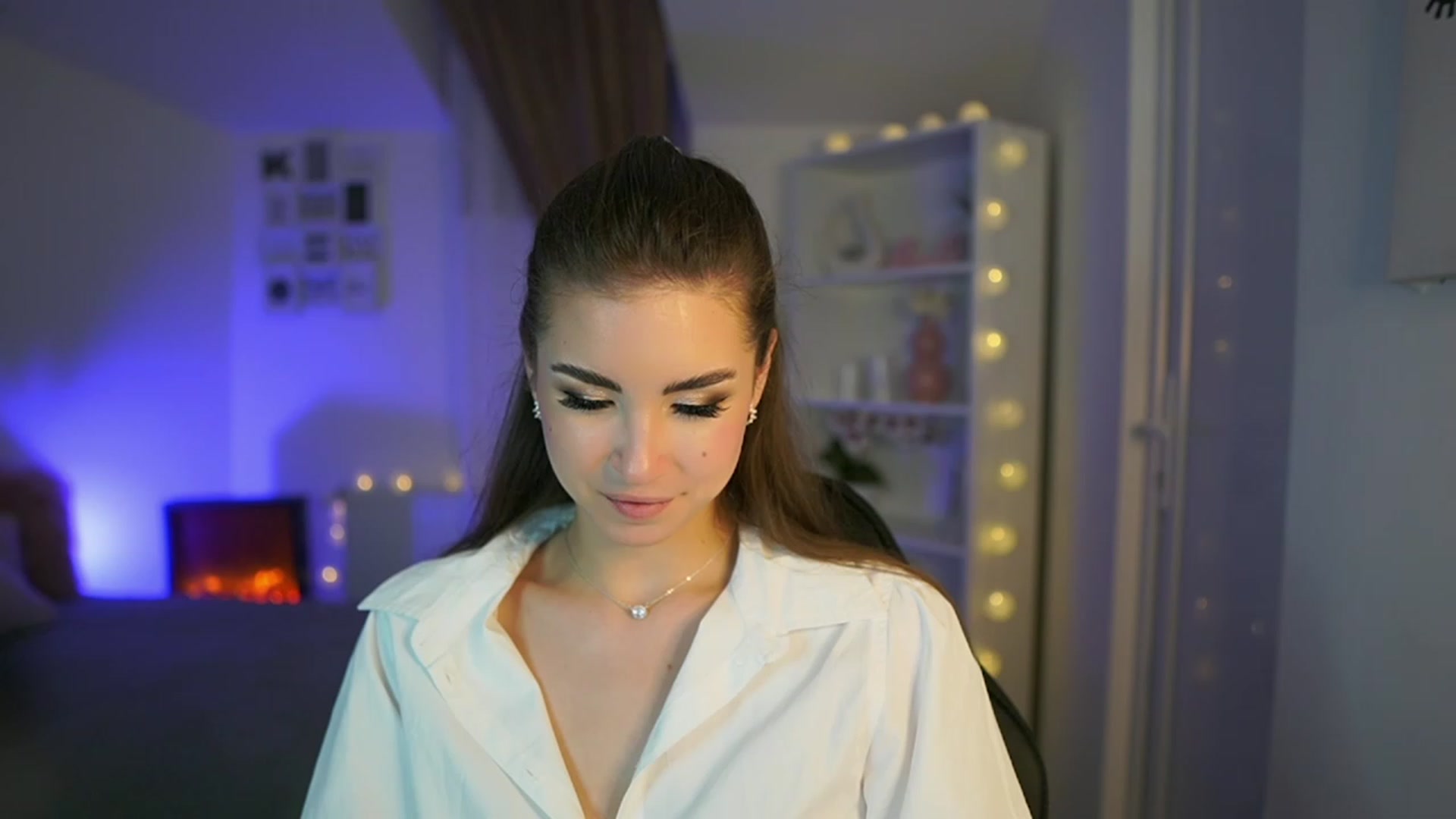 Gallery image thumbnail from Shy_jane's myfreecams stream on, 04/23/2023, 17:09 image 1 of 20
