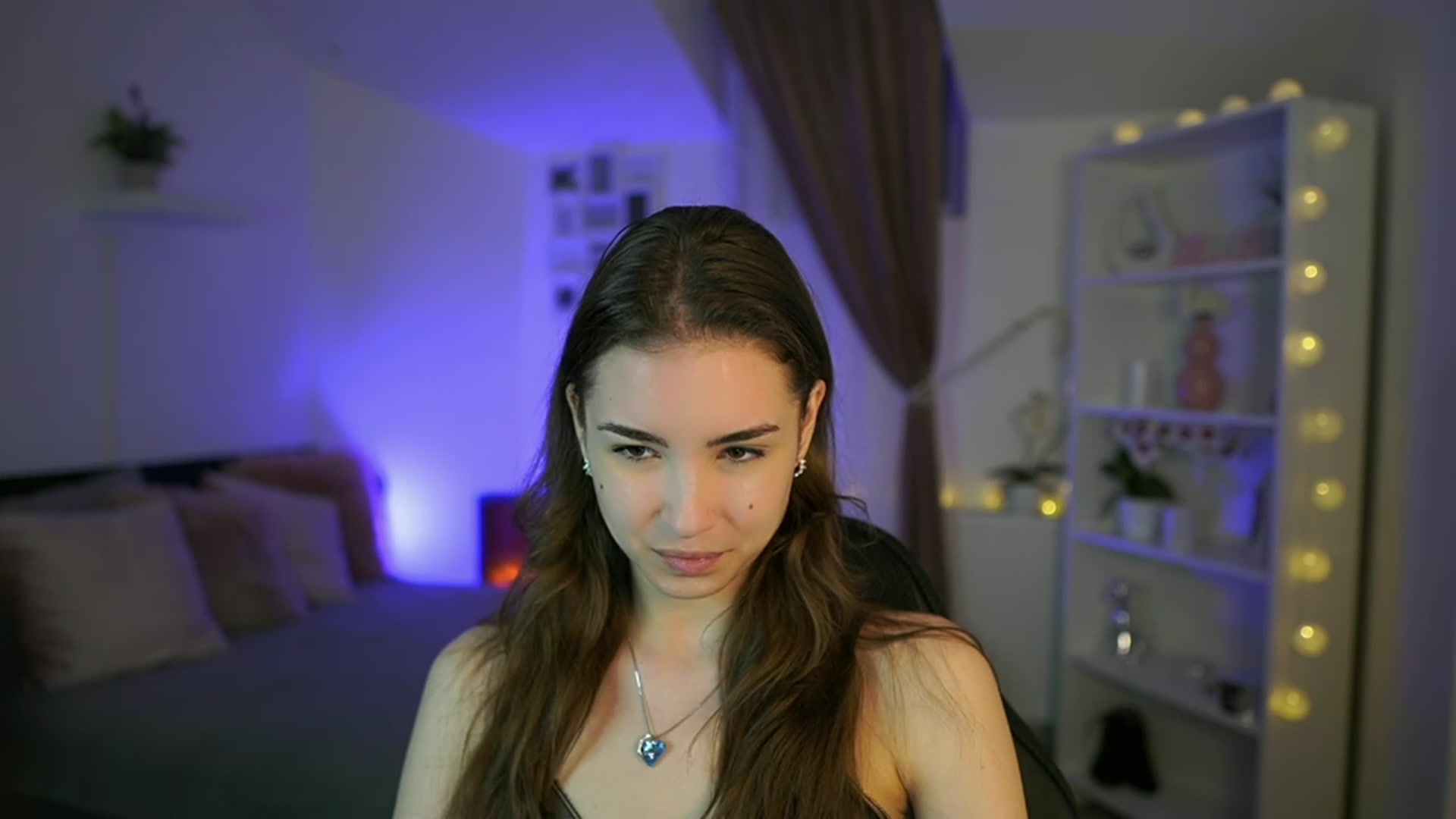 Gallery image thumbnail from Shy_jane's myfreecams stream on, 04/27/2023, 09:26 image 17 of 20