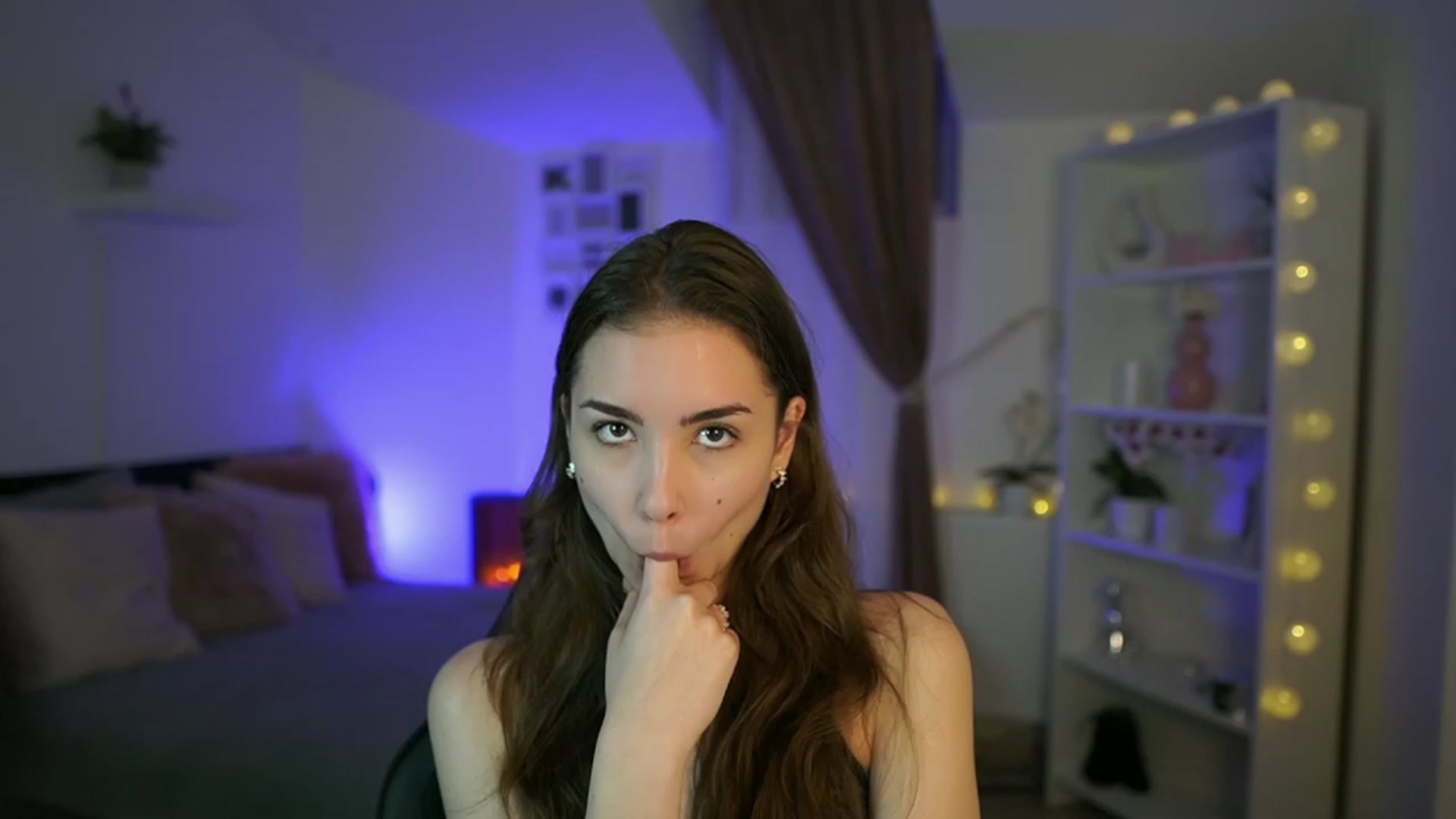 Gallery image thumbnail from Shy_jane's myfreecams stream on, 04/27/2023, 11:39 image 15 of 20