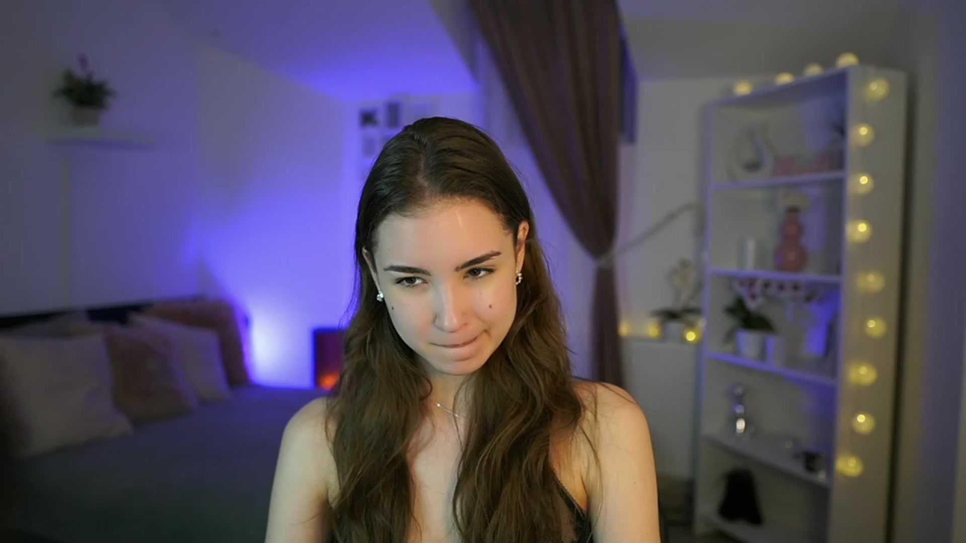 Gallery image thumbnail from Shy_jane's myfreecams stream on, 04/27/2023, 11:39 image 6 of 20