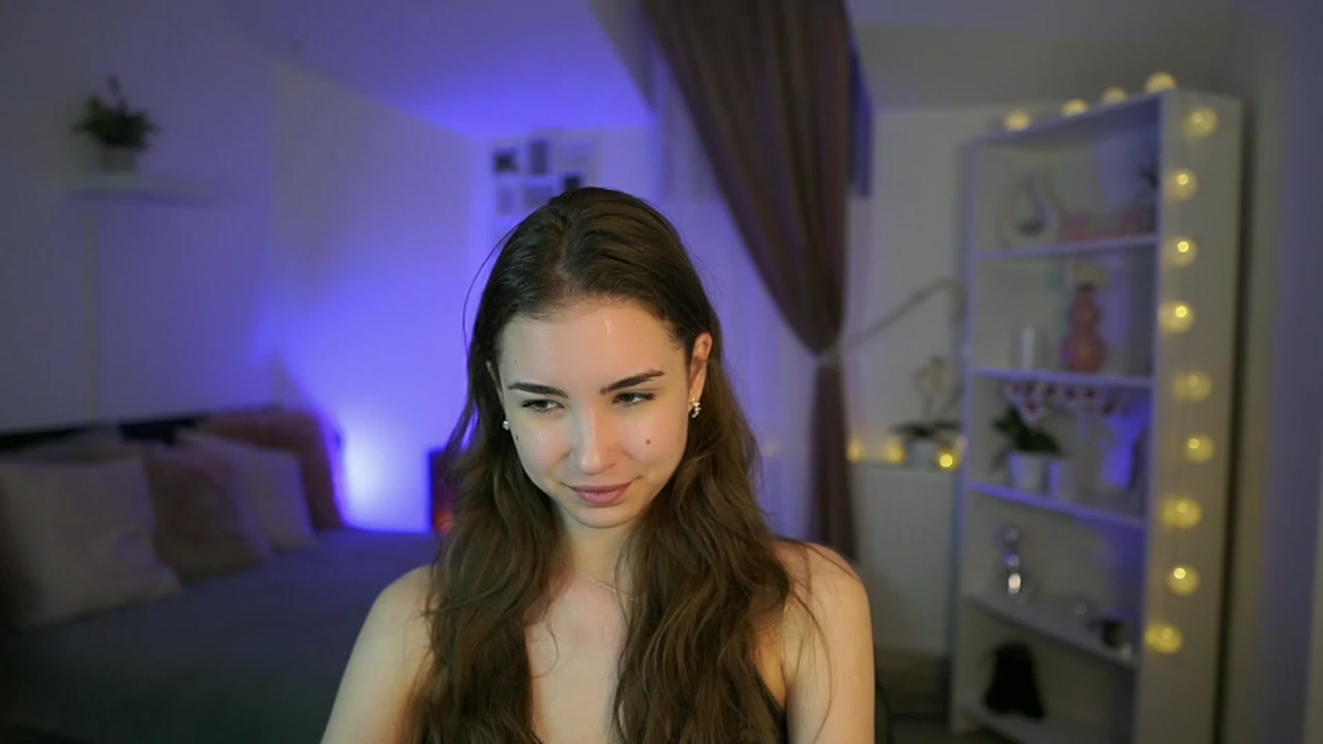 Gallery image thumbnail from Shy_jane's myfreecams stream on, 04/27/2023, 11:39 image 2 of 20