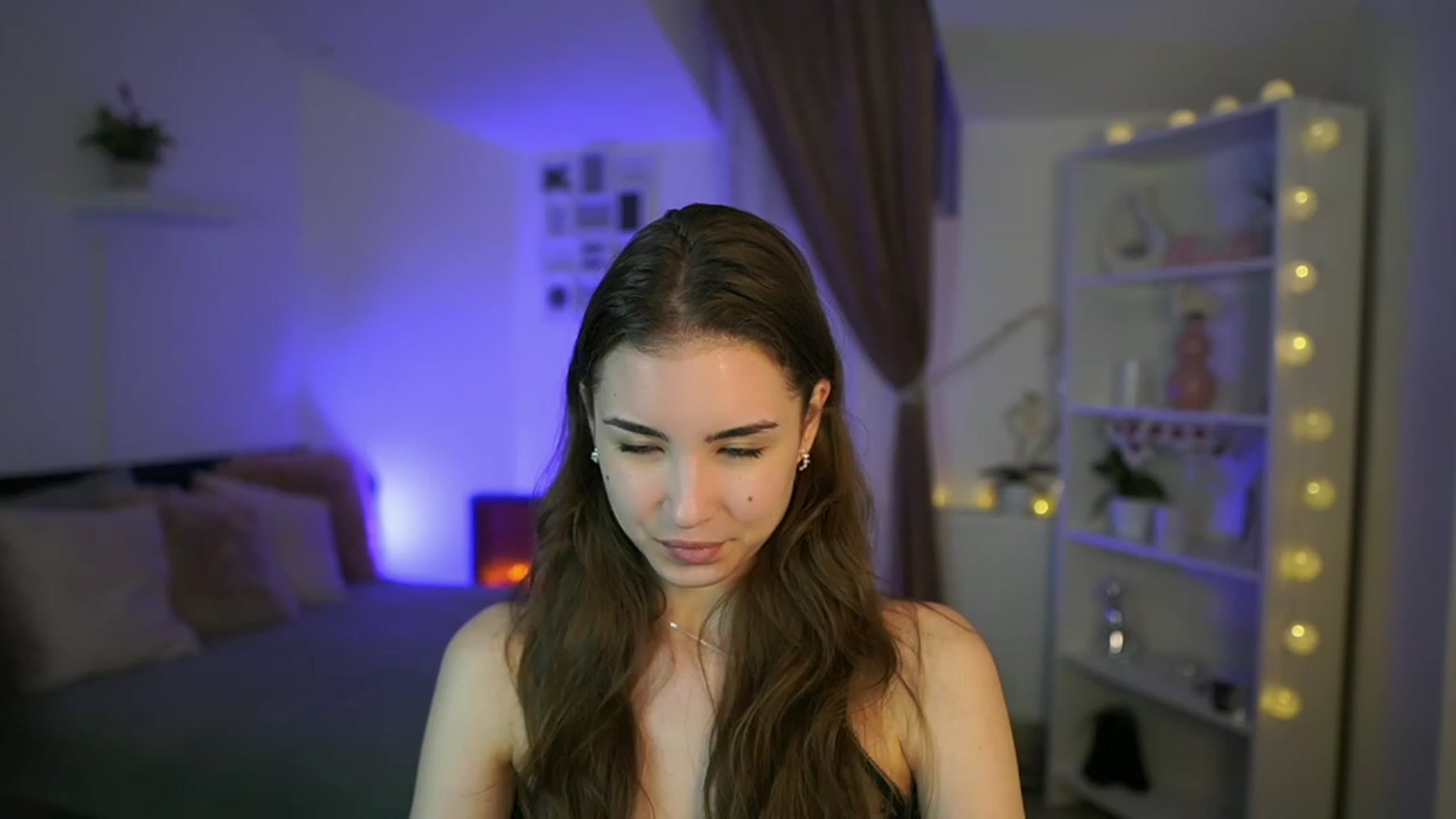 Gallery image thumbnail from Shy_jane's myfreecams stream on, 04/27/2023, 11:39 image 9 of 20