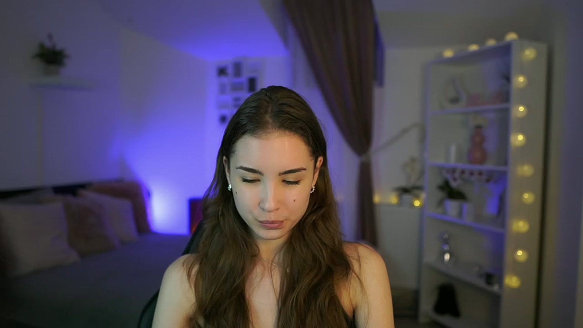 Gallery image thumbnail from Shy_jane's myfreecams stream on, 04/27/2023, 11:39 image 17 of 20