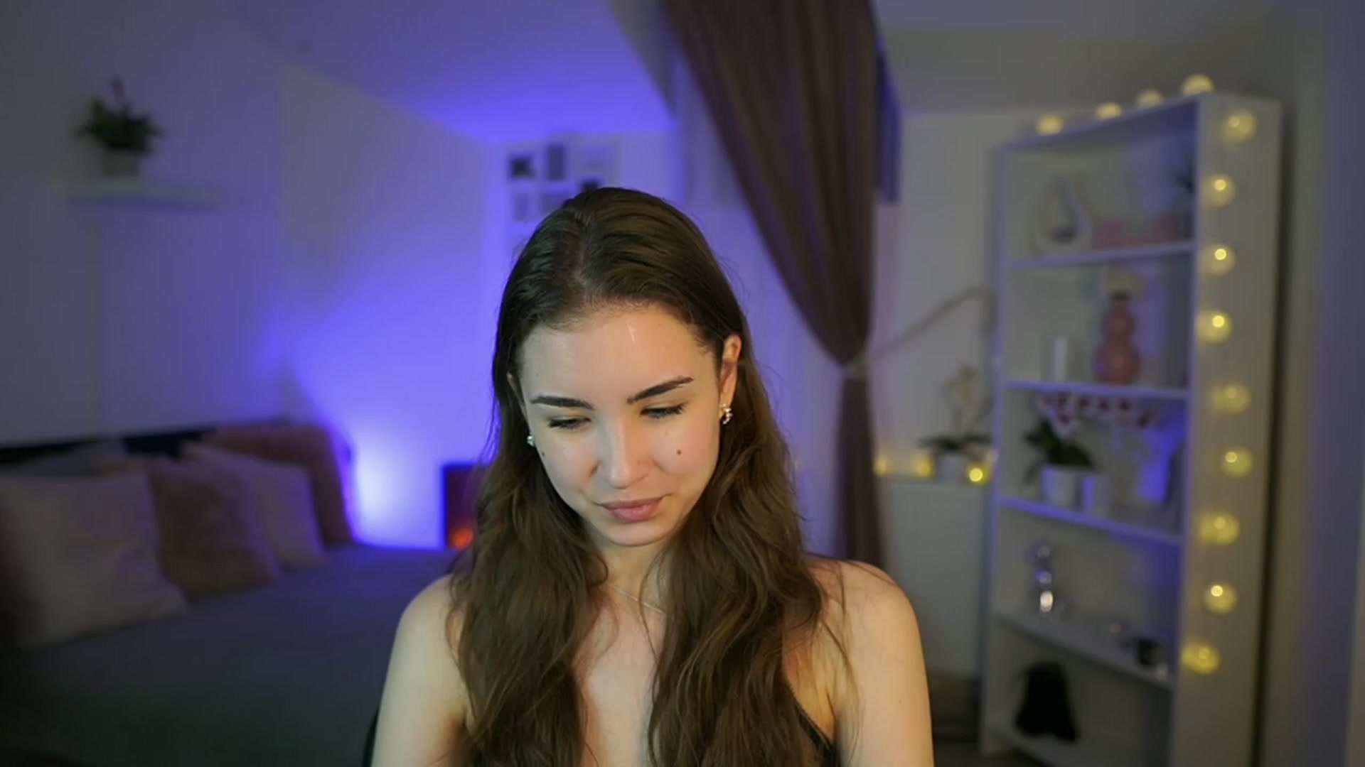 Gallery image thumbnail from Shy_jane's myfreecams stream on, 04/27/2023, 11:39 image 11 of 20