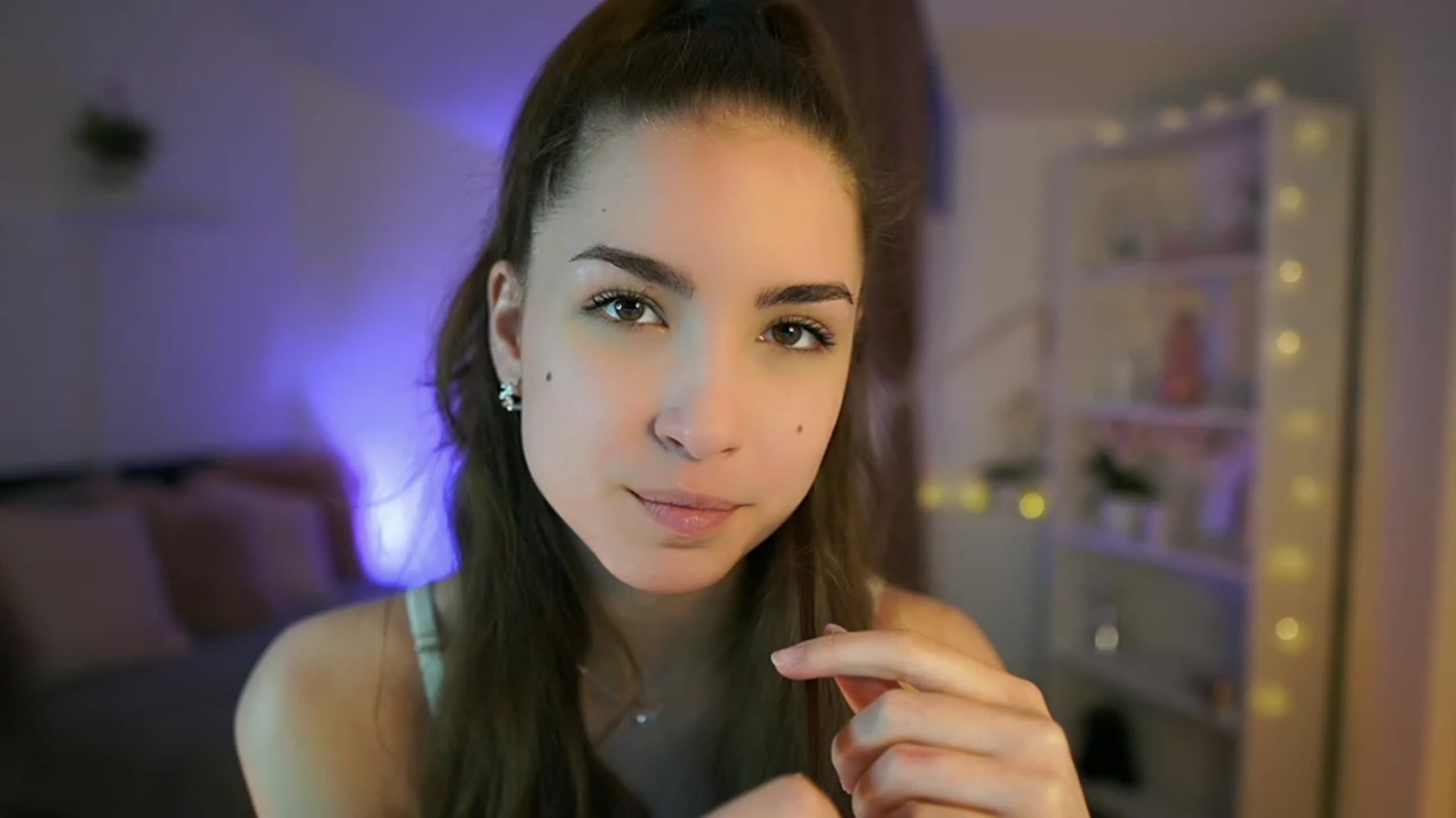 Gallery image thumbnail from Shy_jane's myfreecams stream on, 04/30/2023, 10:46 image 16 of 20