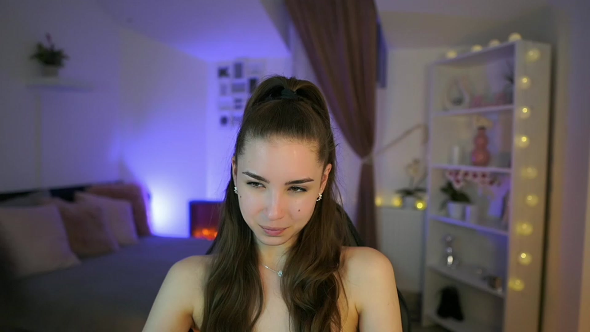 Gallery image thumbnail from Shy_jane's myfreecams stream on, 04/30/2023, 17:35 image 12 of 20