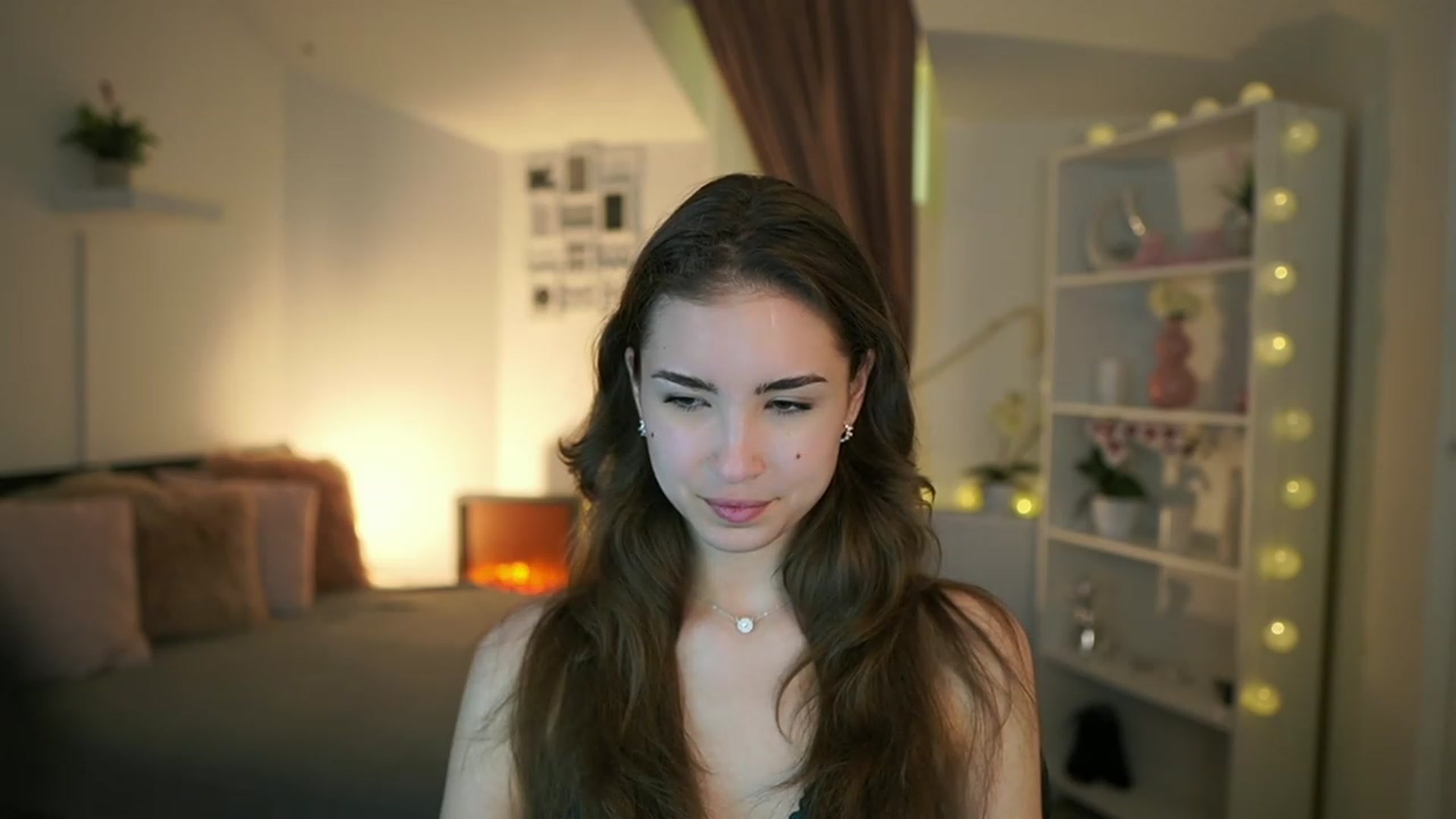 Gallery image thumbnail from Shy_jane's myfreecams stream on, 05/02/2023, 13:52 image 3 of 20