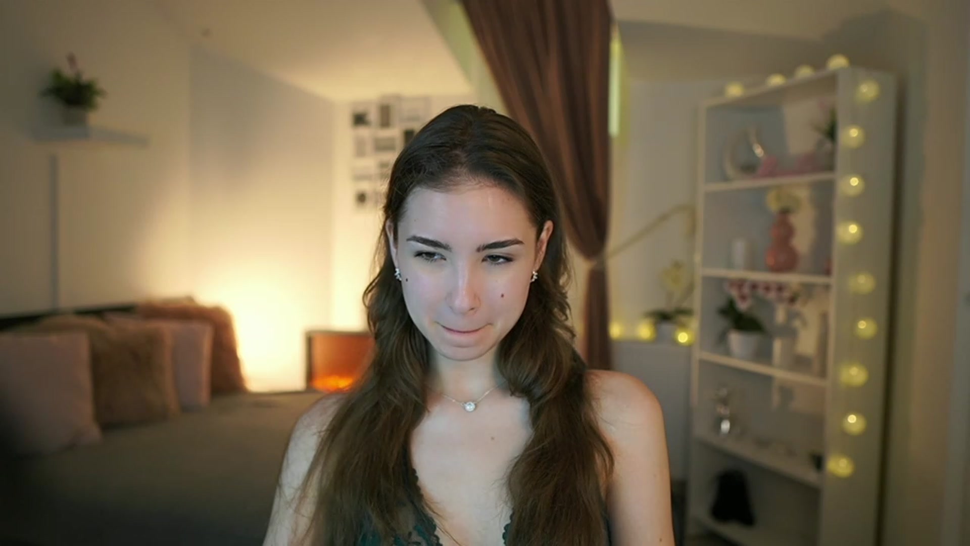 Gallery image thumbnail from Shy_jane's myfreecams stream on, 05/02/2023, 13:52 image 15 of 20