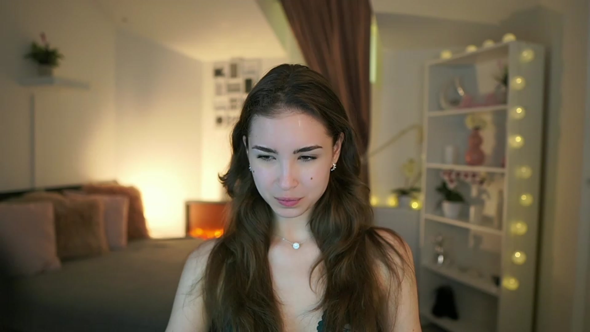 Gallery image thumbnail from Shy_jane's myfreecams stream on, 05/02/2023, 13:52 image 2 of 20
