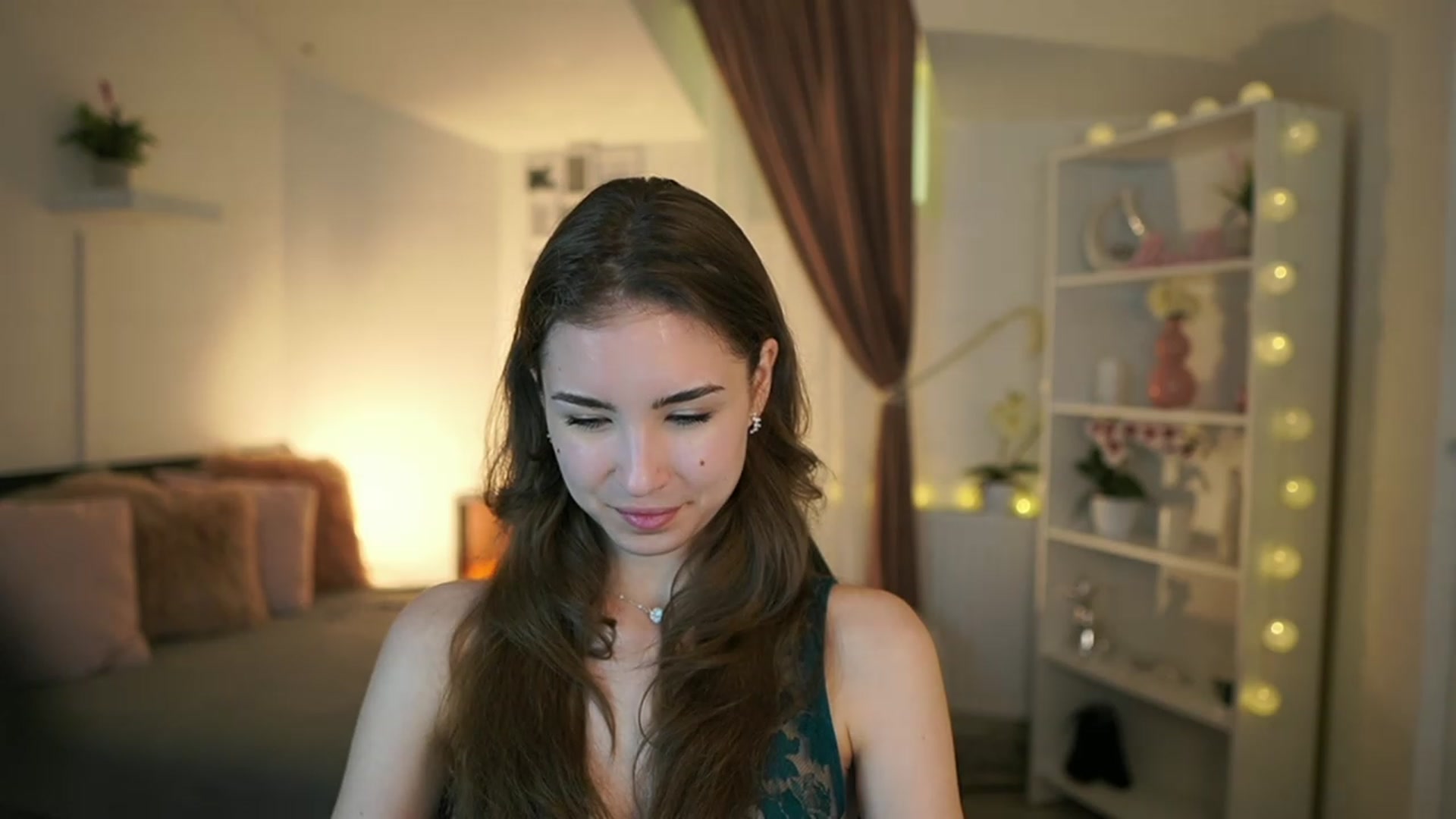Gallery image thumbnail from Shy_jane's myfreecams stream on, 05/02/2023, 14:42 image 11 of 20