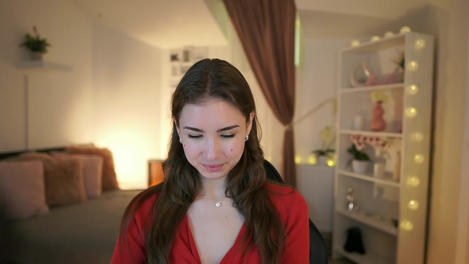 Gallery image thumbnail from Shy_jane's myfreecams stream on, 05/02/2023, 16:00 image 3 of 20