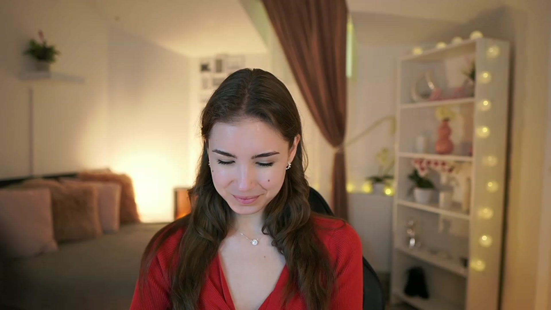 Gallery image thumbnail from Shy_jane's myfreecams stream on, 05/02/2023, 16:00 image 1 of 20