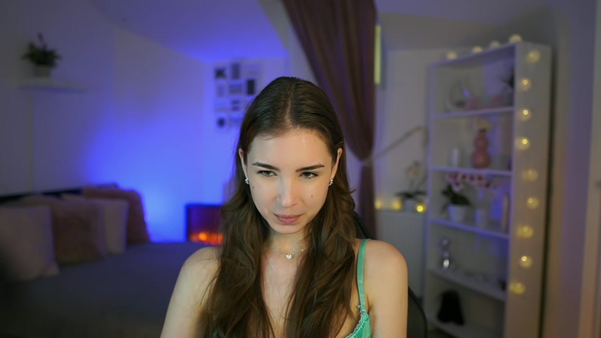Gallery image thumbnail from Shy_jane's myfreecams stream on, 05/03/2023, 14:36 image 19 of 20