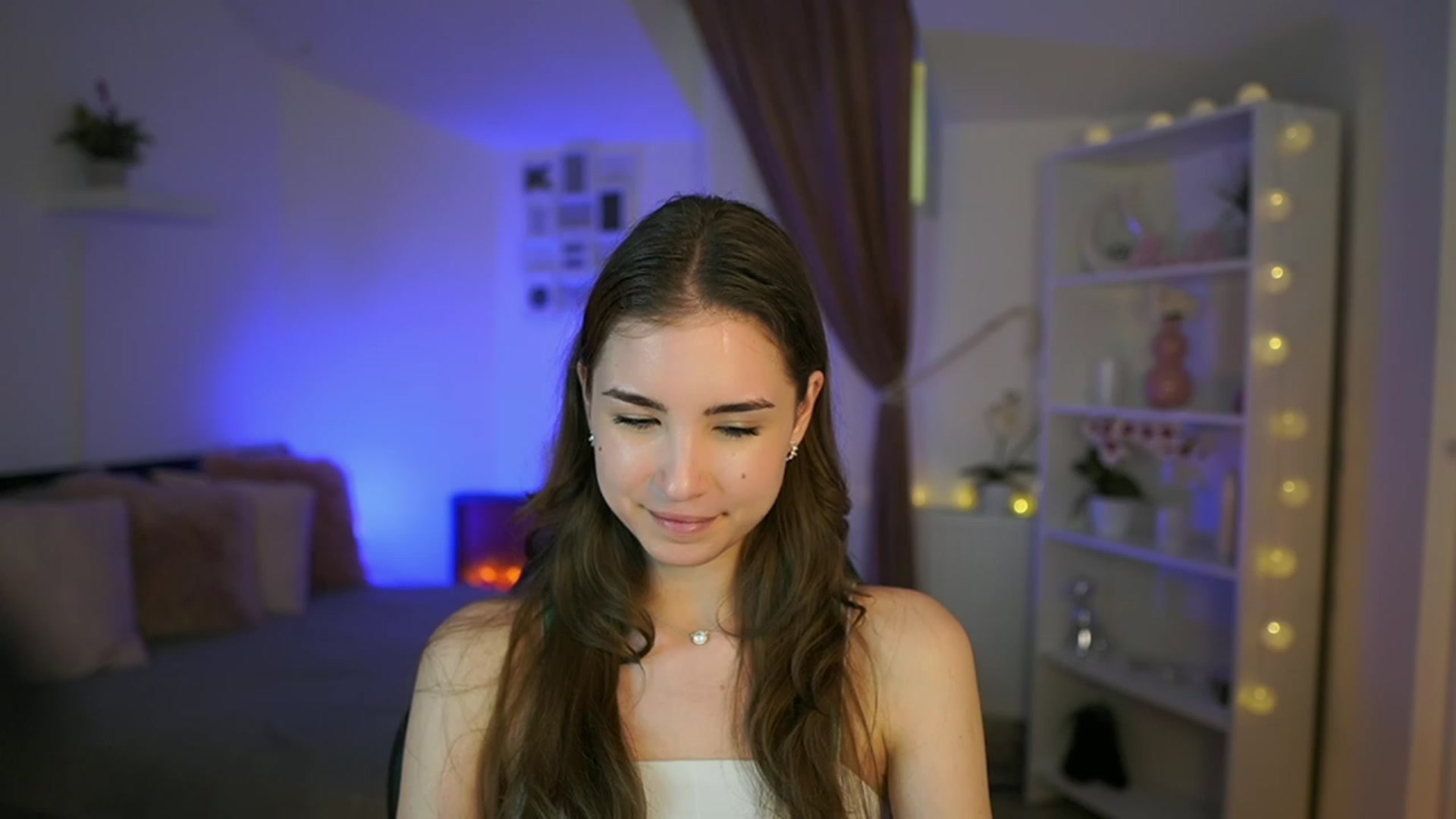 Gallery image thumbnail from Shy_jane's myfreecams stream on, 05/03/2023, 17:44 image 20 of 20