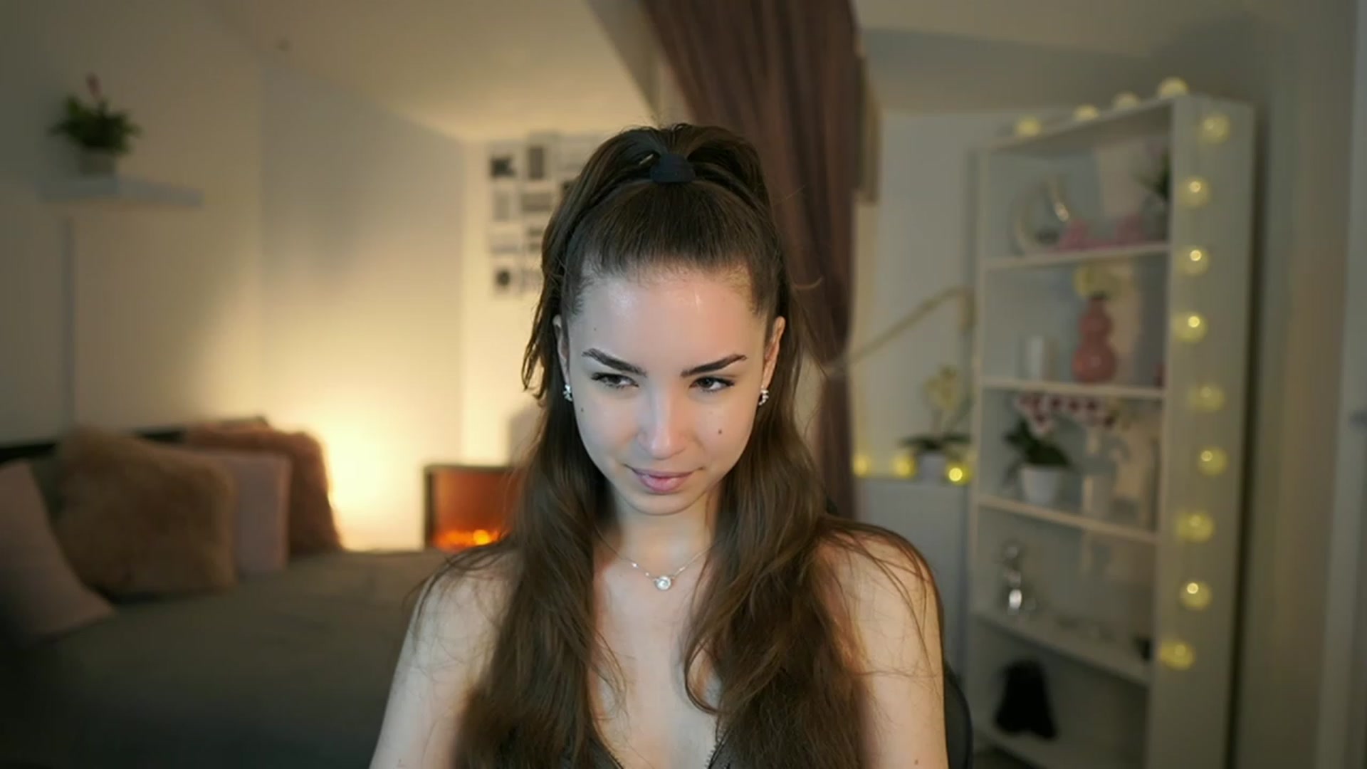 Gallery image thumbnail from Shy_jane's myfreecams stream on, 05/04/2023, 08:45 image 20 of 20