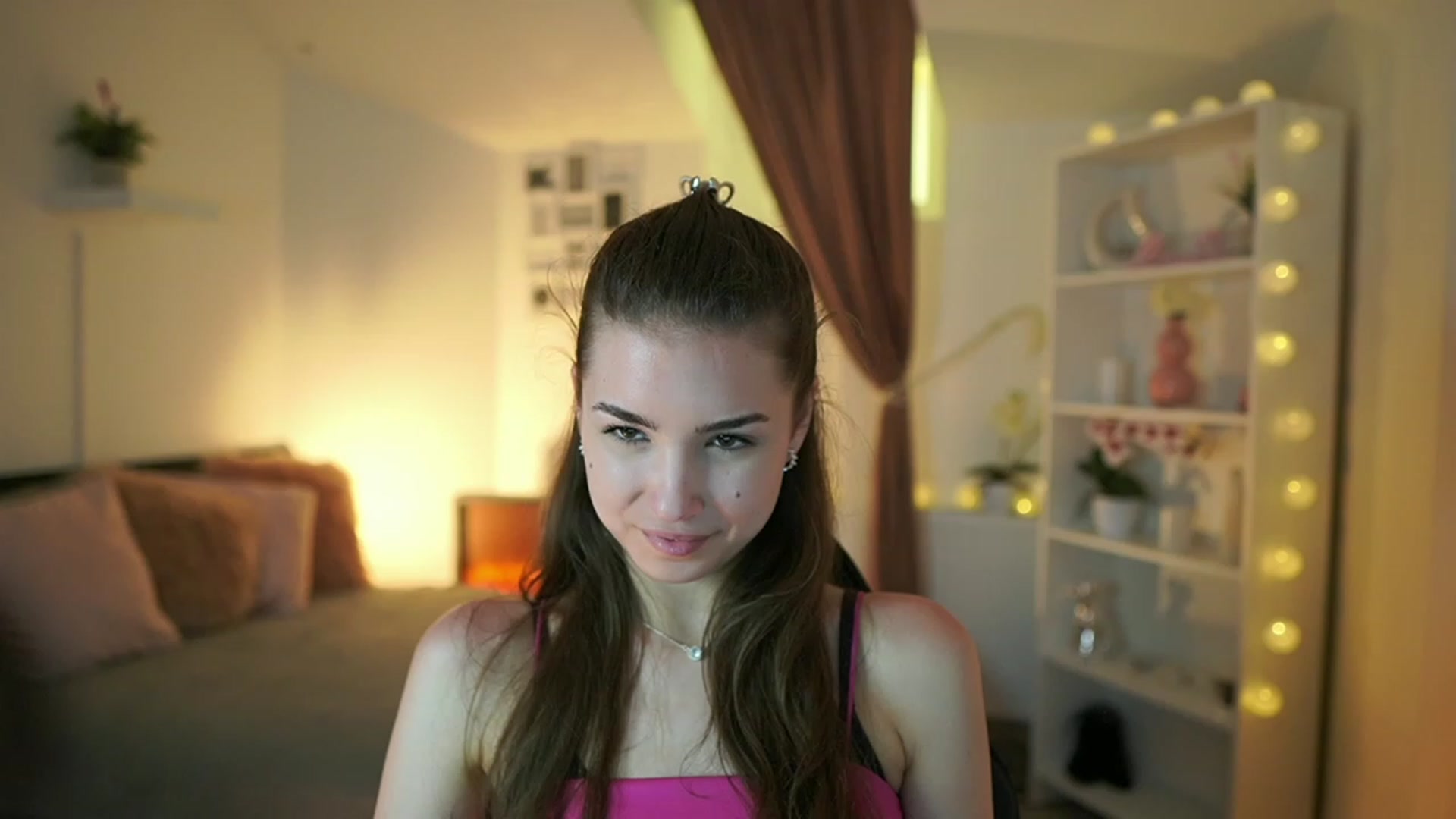 Gallery image thumbnail from Shy_jane's myfreecams stream on, 05/07/2023, 14:25 image 12 of 20