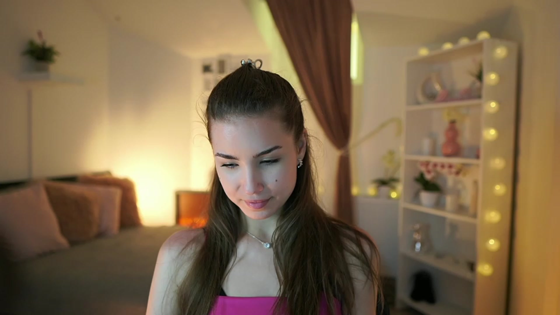 Gallery image thumbnail from Shy_jane's myfreecams stream on, 05/07/2023, 14:25 image 3 of 20