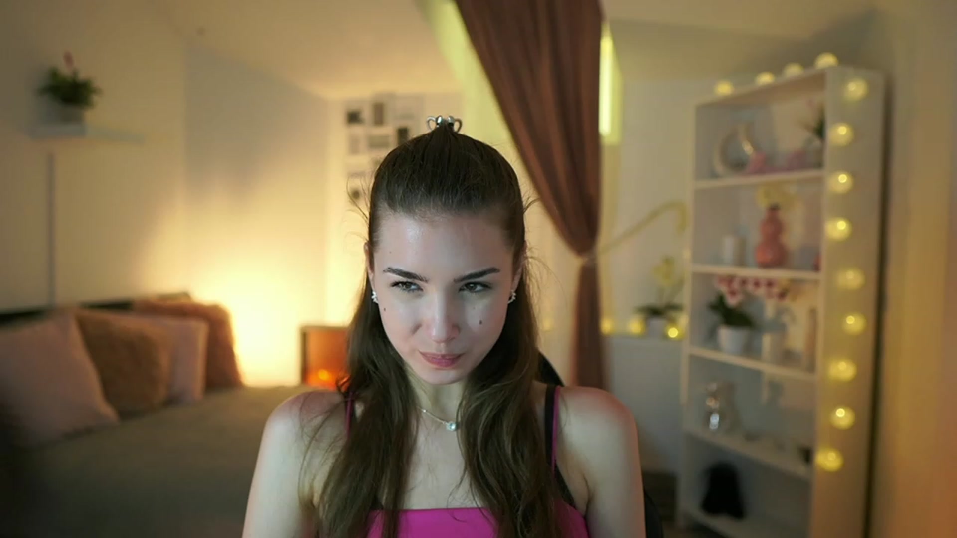 Gallery image thumbnail from Shy_jane's myfreecams stream on, 05/07/2023, 14:25 image 11 of 20