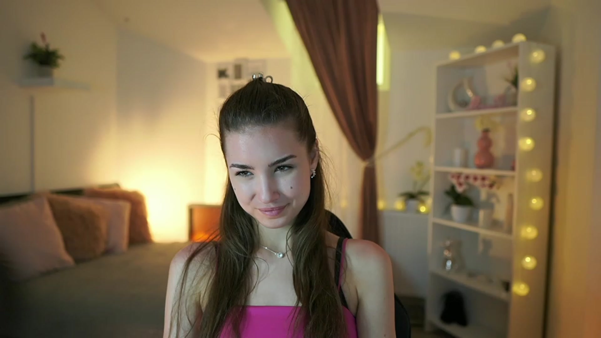 Gallery image thumbnail from Shy_jane's myfreecams stream on, 05/07/2023, 14:25 image 15 of 20