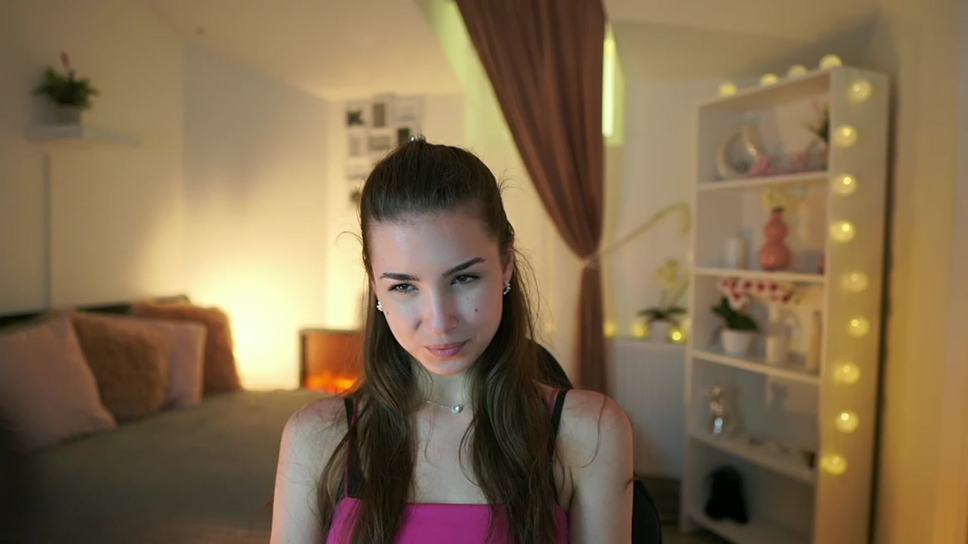 Gallery image thumbnail from Shy_jane's myfreecams stream on, 05/07/2023, 15:34 image 7 of 20