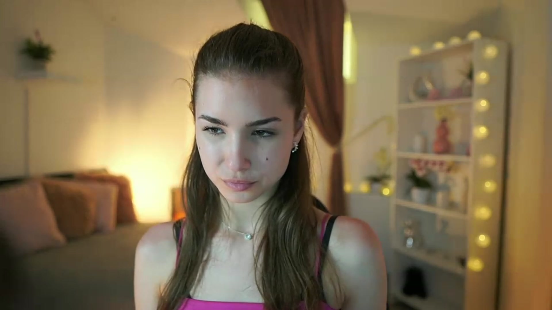 Gallery image thumbnail from Shy_jane's myfreecams stream on, 05/07/2023, 15:34 image 17 of 20