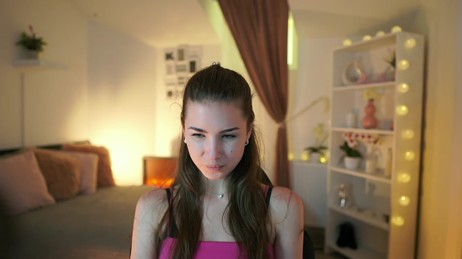 Gallery image thumbnail from Shy_jane's myfreecams stream on, 05/07/2023, 15:34 image 5 of 20