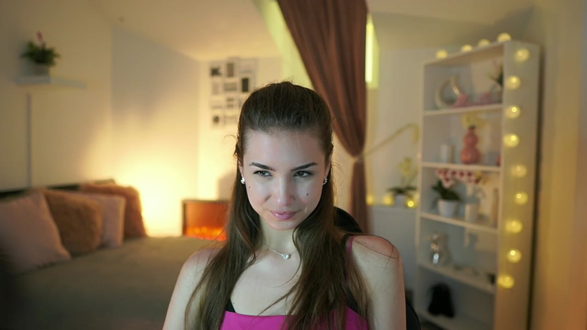 Gallery image thumbnail from Shy_jane's myfreecams stream on, 05/07/2023, 16:46 image 15 of 20