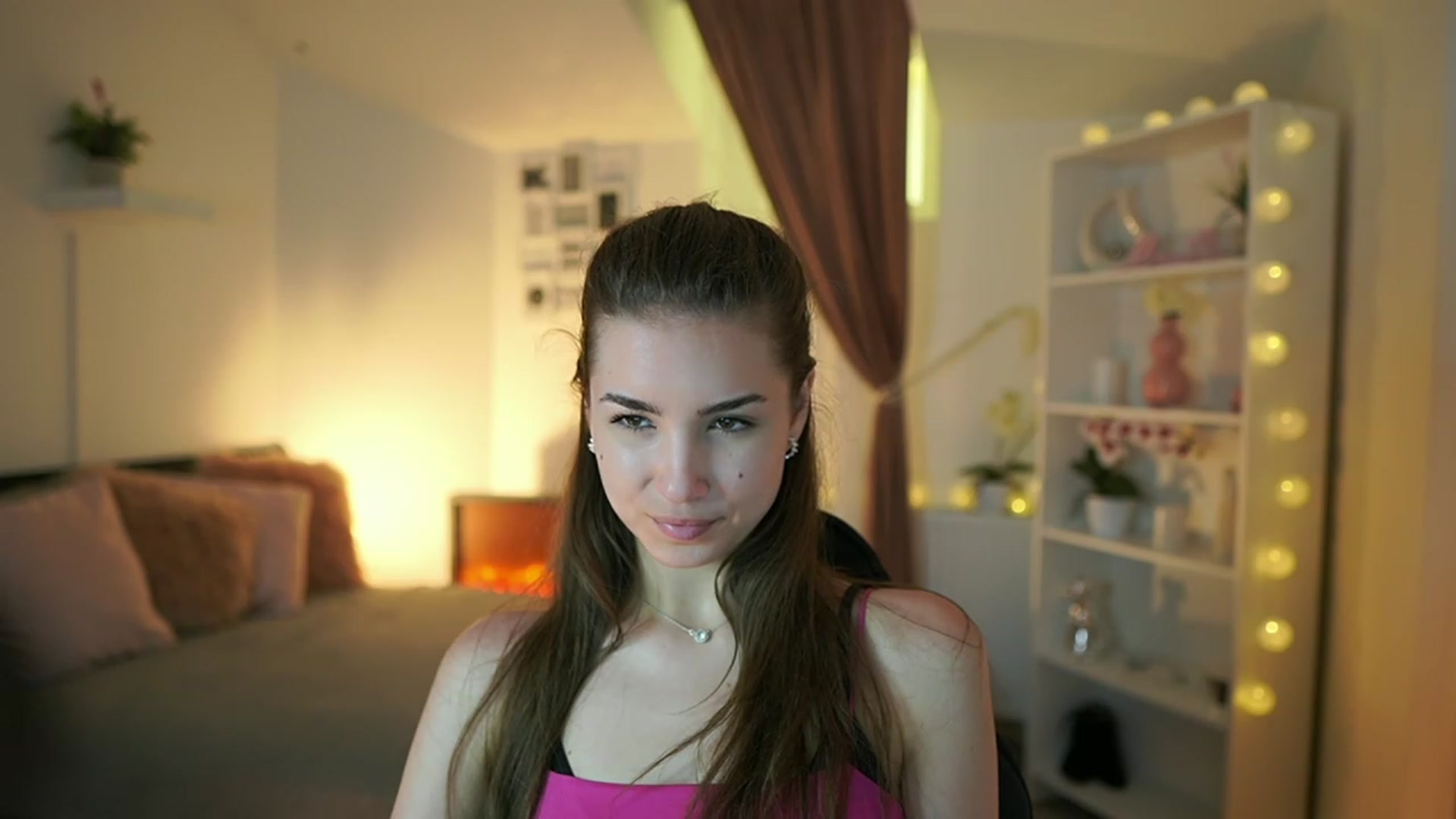 Gallery image thumbnail from Shy_jane's myfreecams stream on, 05/07/2023, 16:46 image 17 of 20