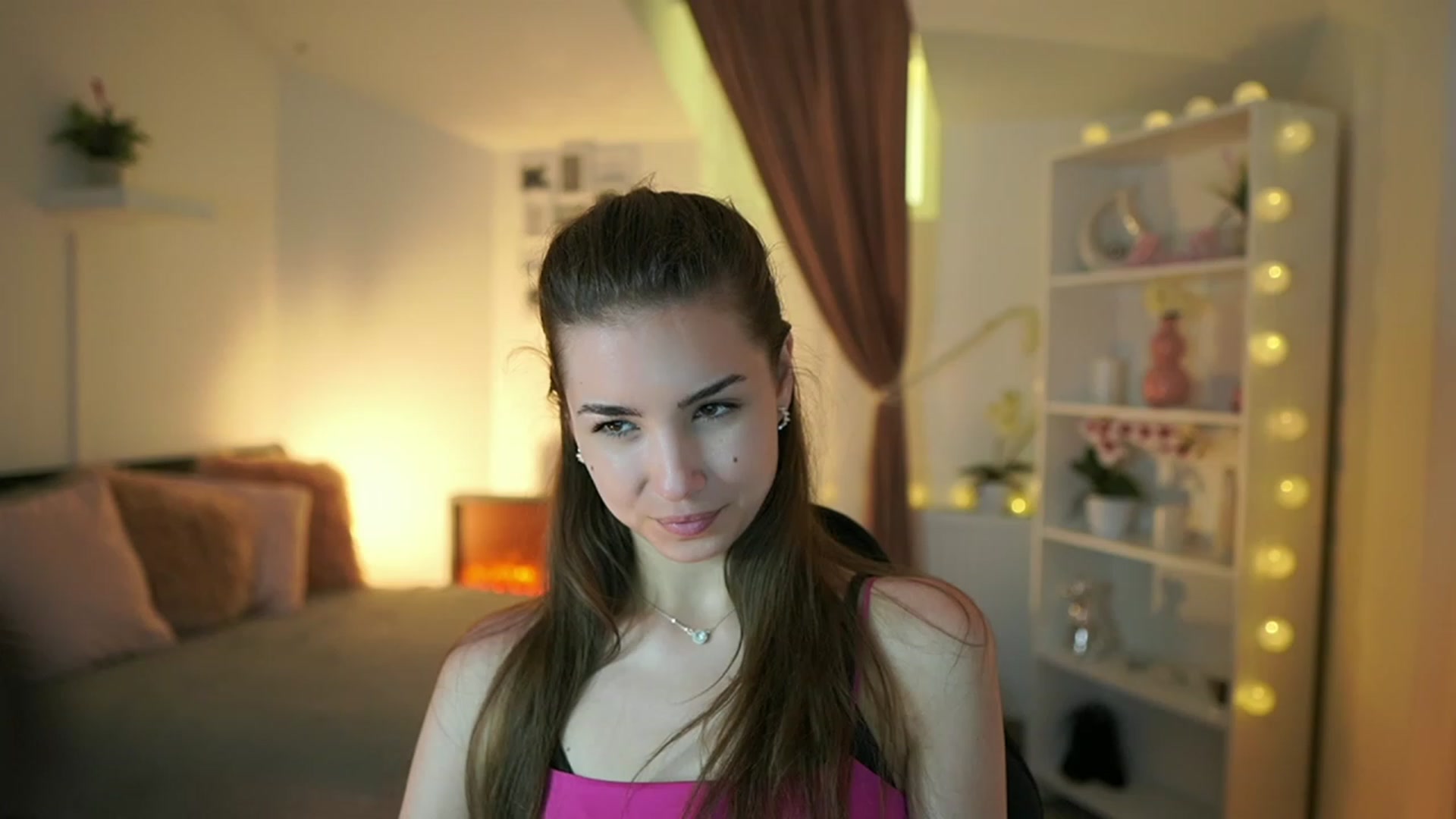 Gallery image thumbnail from Shy_jane's myfreecams stream on, 05/07/2023, 16:46 image 7 of 20