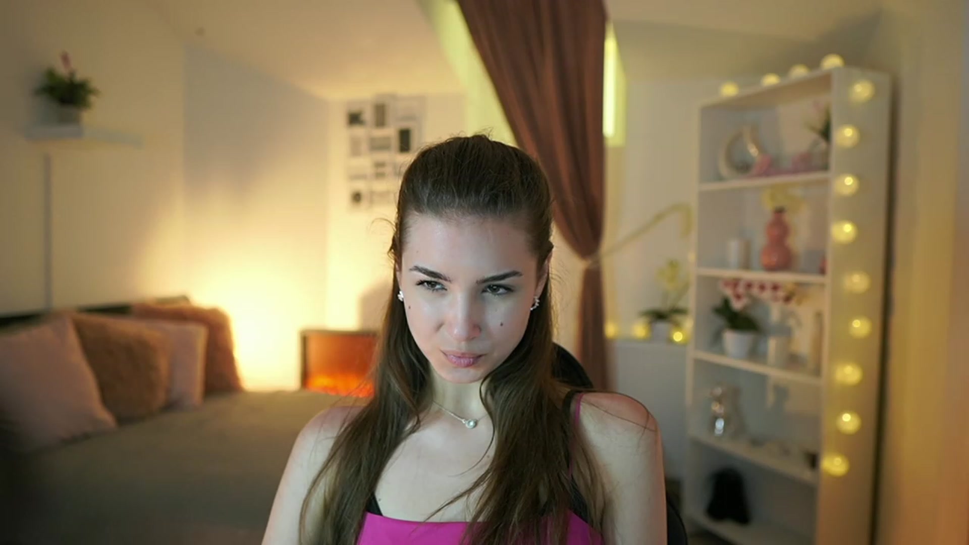 Gallery image thumbnail from Shy_jane's myfreecams stream on, 05/07/2023, 16:46 image 18 of 20