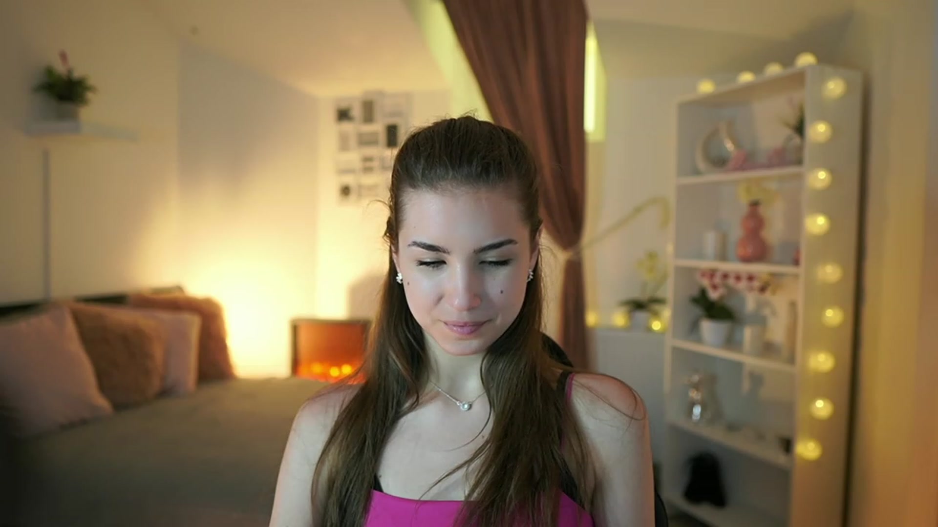 Gallery image thumbnail from Shy_jane's myfreecams stream on, 05/07/2023, 16:46 image 10 of 20
