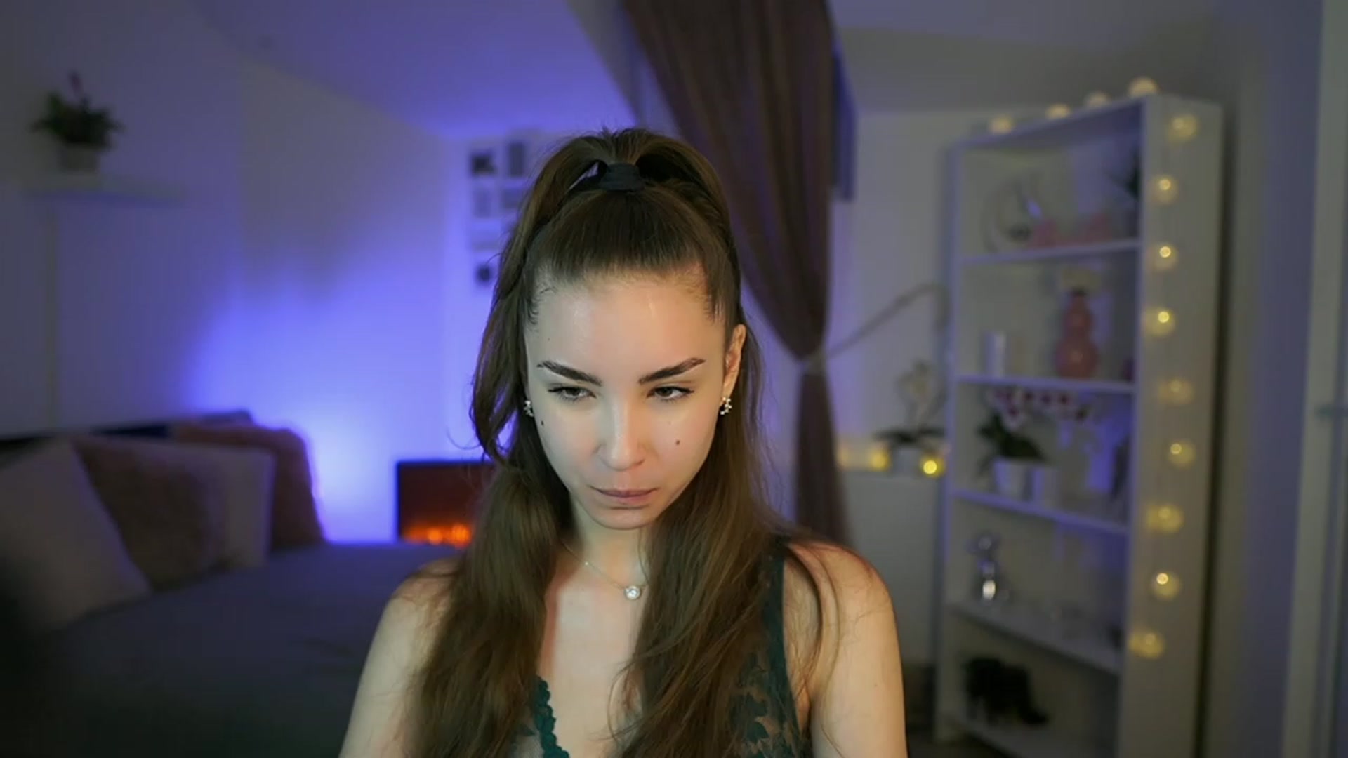 Gallery image thumbnail from Shy_jane's myfreecams stream on, 05/12/2023, 09:12 image 11 of 20