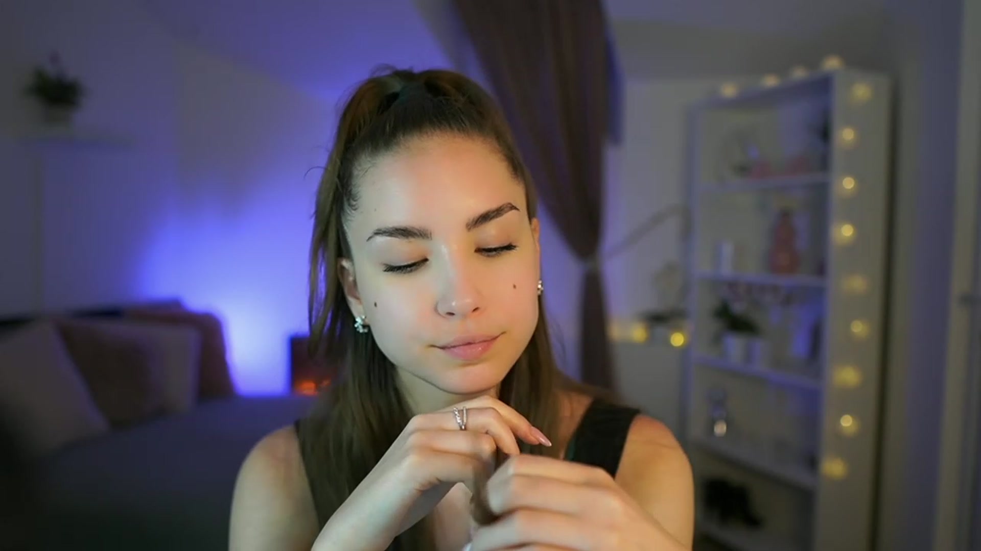 Gallery image thumbnail from Shy_jane's myfreecams stream on, 05/12/2023, 11:42 image 7 of 20