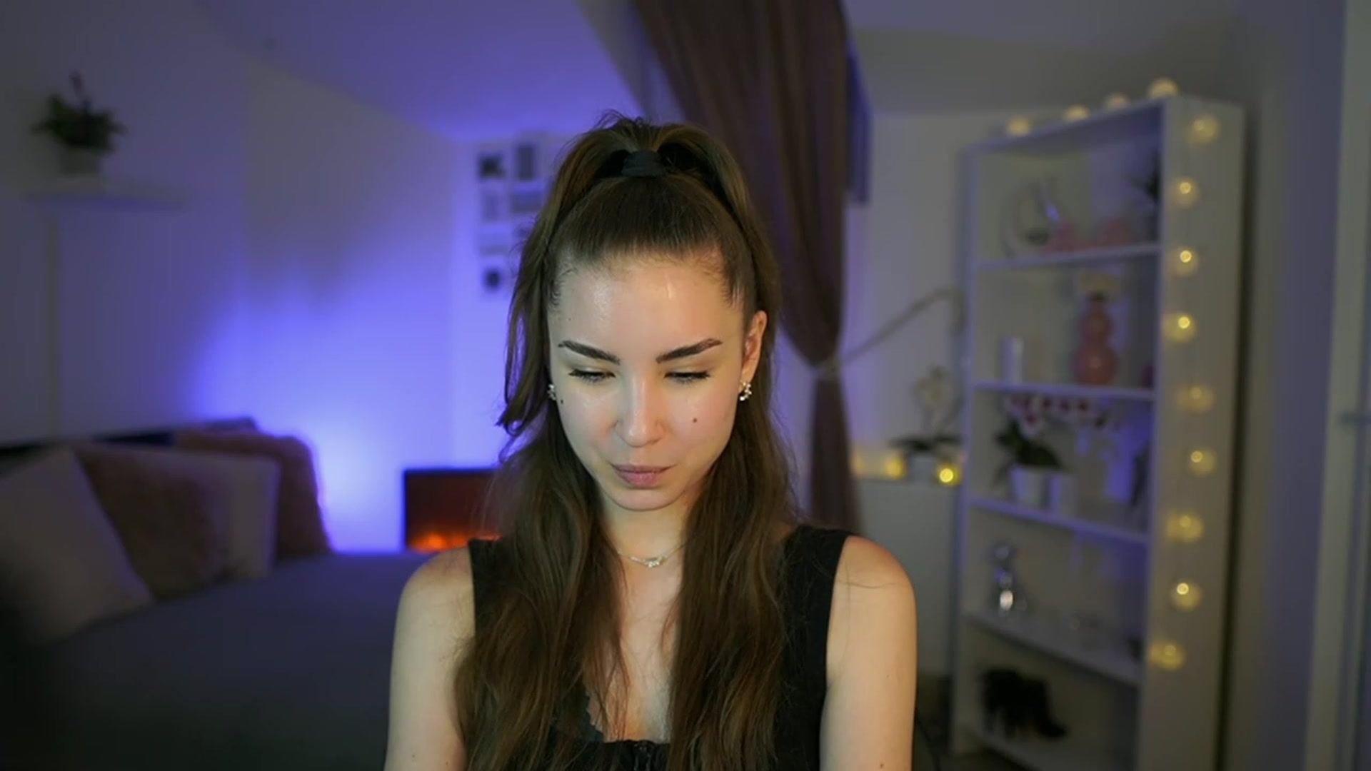 Gallery image thumbnail from Shy_jane's myfreecams stream on, 05/12/2023, 11:42 image 9 of 20