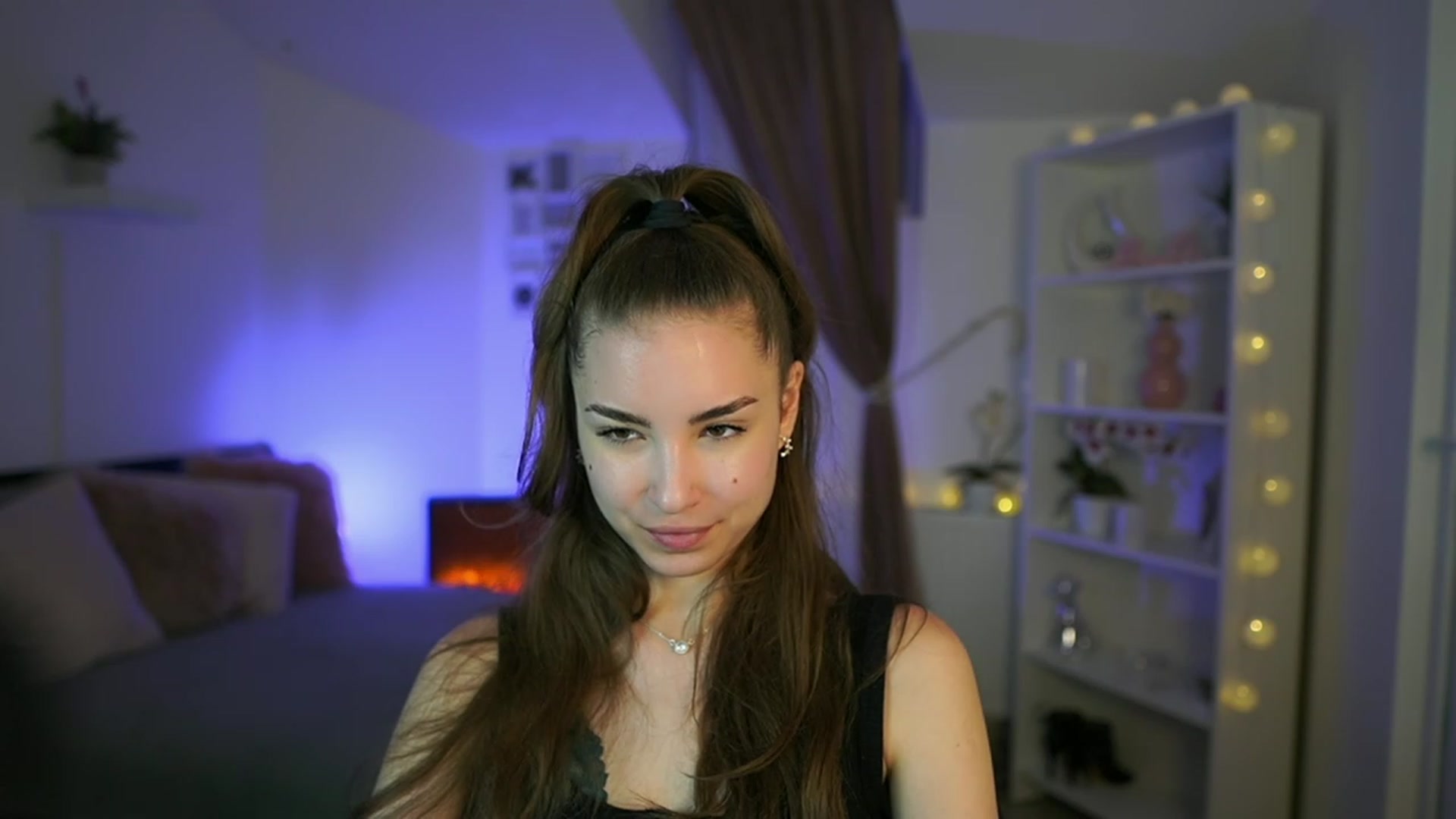 Gallery image thumbnail from Shy_jane's myfreecams stream on, 05/12/2023, 11:42 image 5 of 20