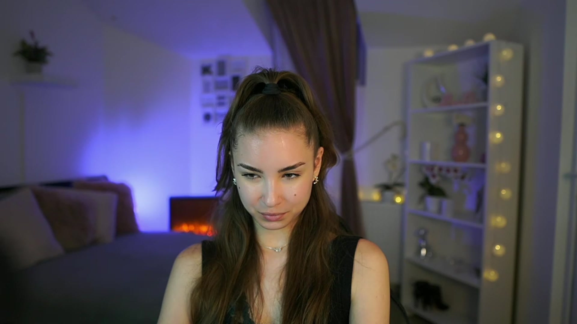 Gallery image thumbnail from Shy_jane's myfreecams stream on, 05/12/2023, 11:42 image 12 of 20