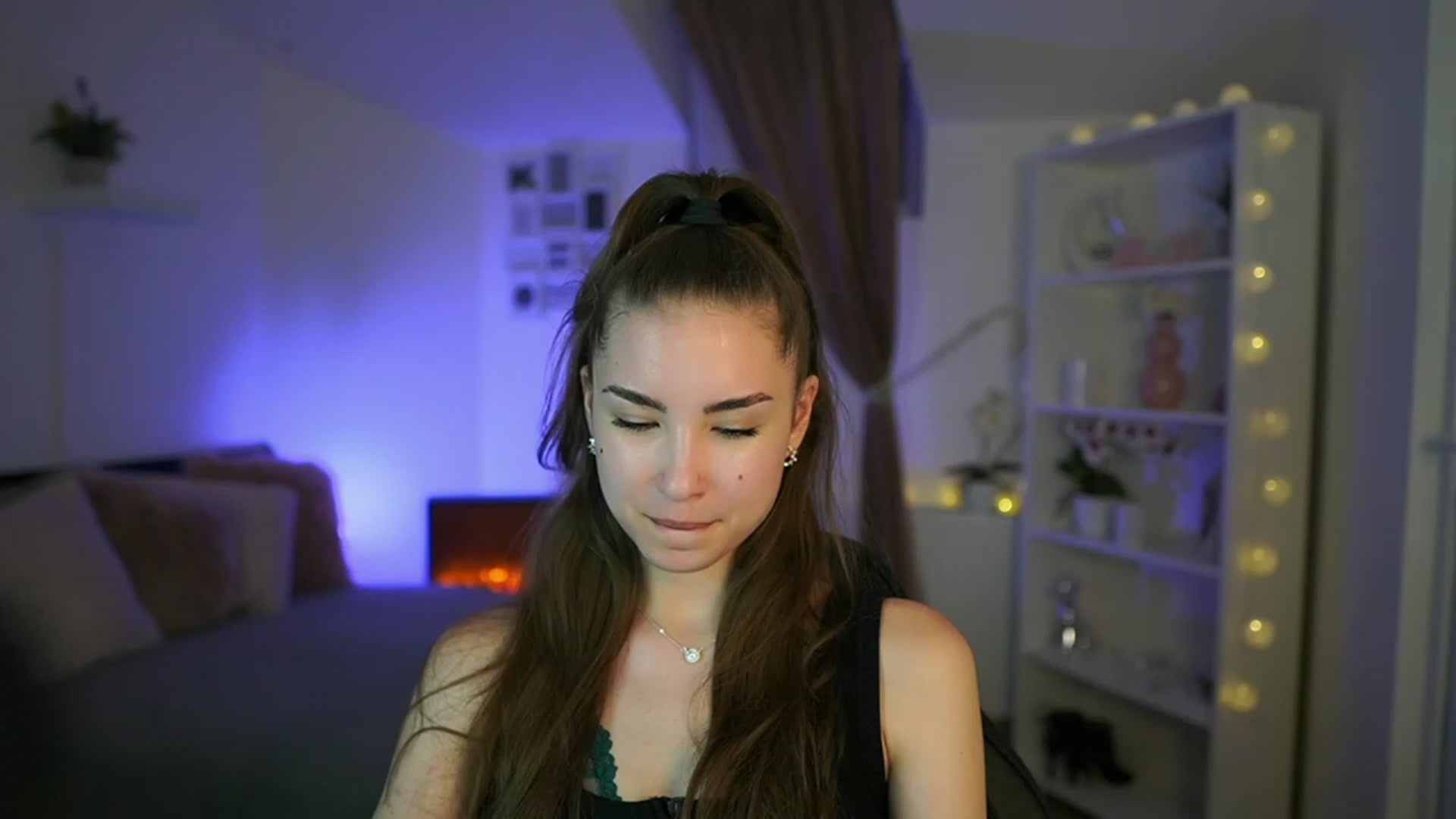 Gallery image thumbnail from Shy_jane's myfreecams stream on, 05/12/2023, 11:52 image 19 of 20