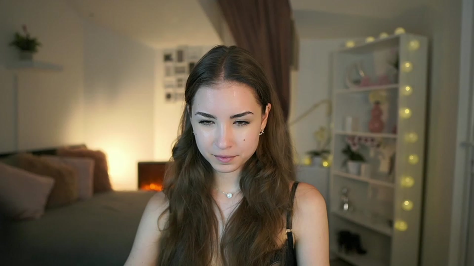 Gallery image thumbnail from Shy_jane's myfreecams stream on, 05/14/2023, 13:34 image 2 of 20