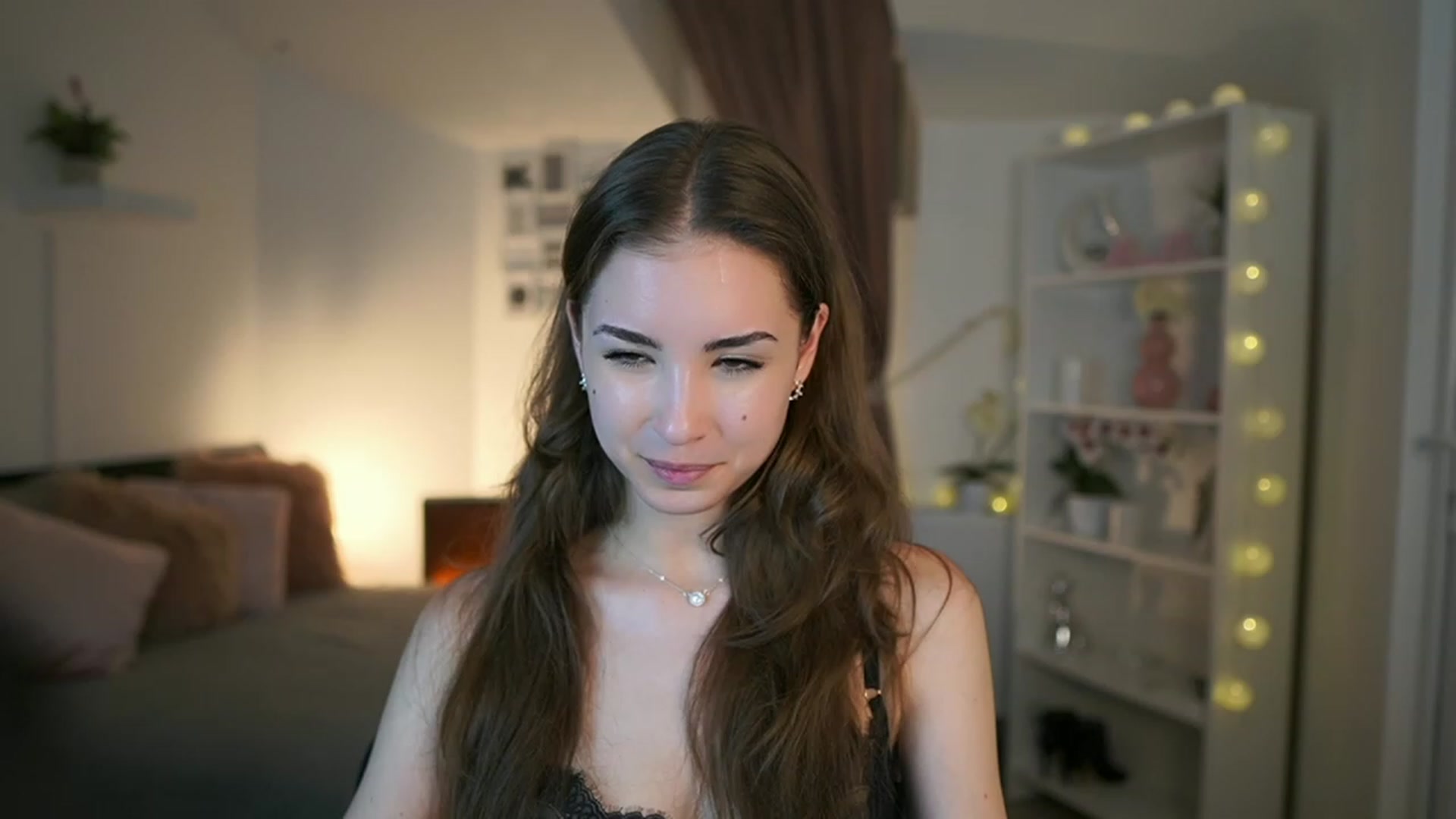 Gallery image thumbnail from Shy_jane's myfreecams stream on, 05/14/2023, 13:34 image 20 of 20