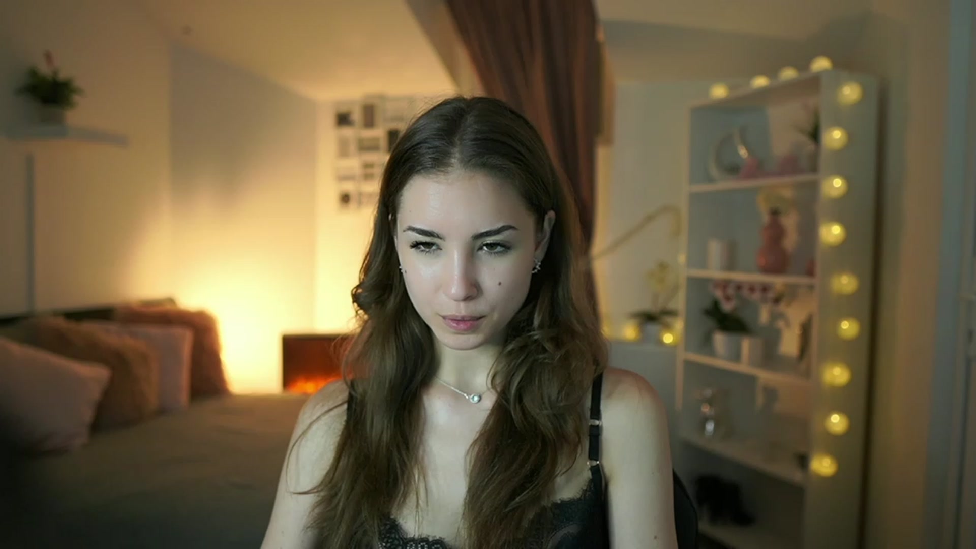 Gallery image thumbnail from Shy_jane's myfreecams stream on, 05/14/2023, 16:30 image 17 of 20
