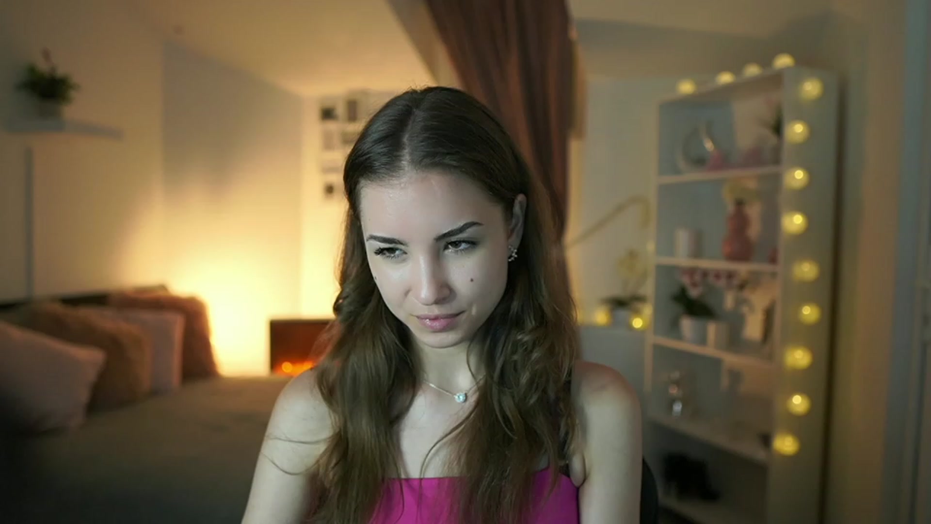 Gallery image thumbnail from Shy_jane's myfreecams stream on, 05/14/2023, 17:46 image 7 of 20